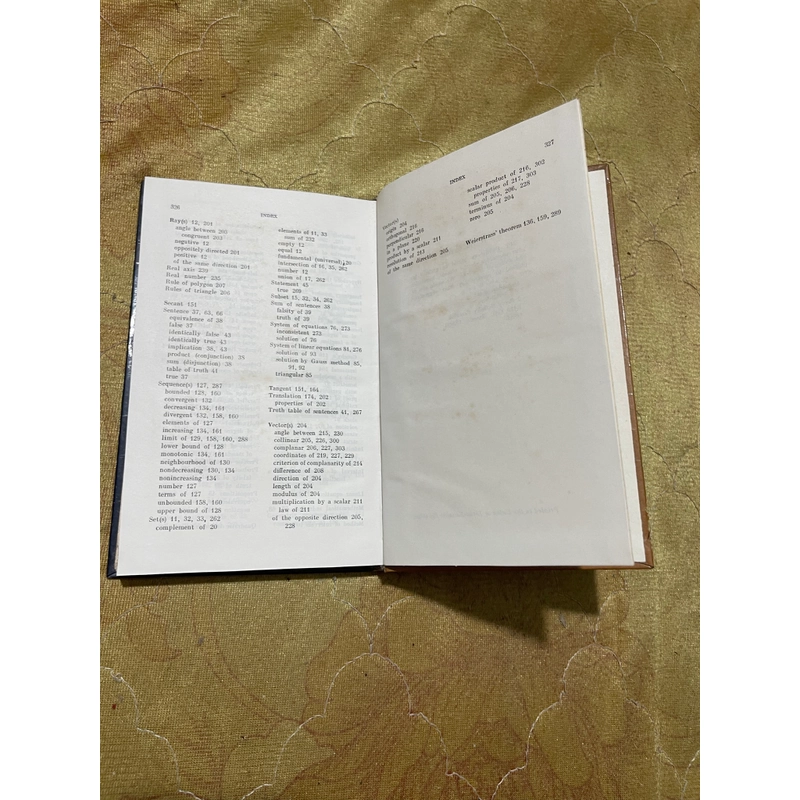 HIGH-SCHOOL MATHEMATICCS Under the editorship of Professor G.N. YAKOVLEV,D.Sc. 543654