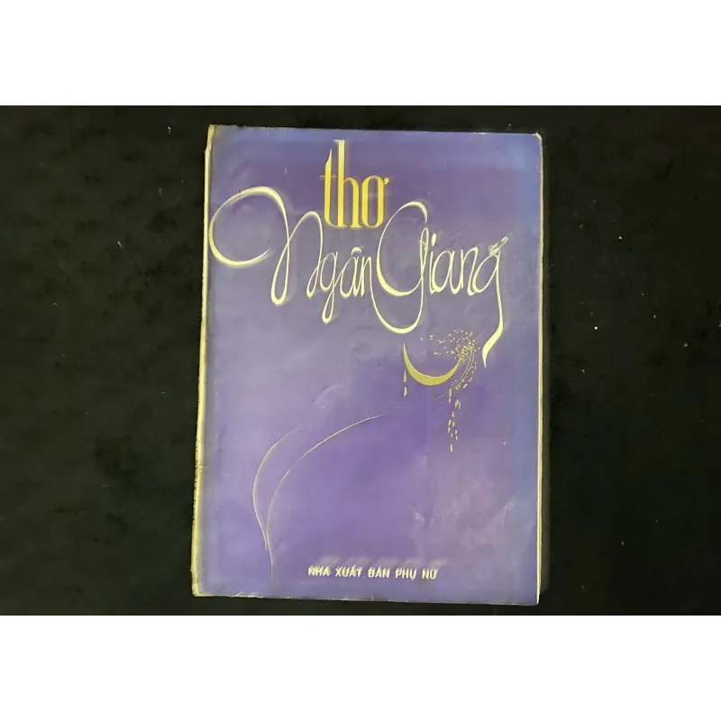 Thơ - Ngân Giang , chữ ký  1025085