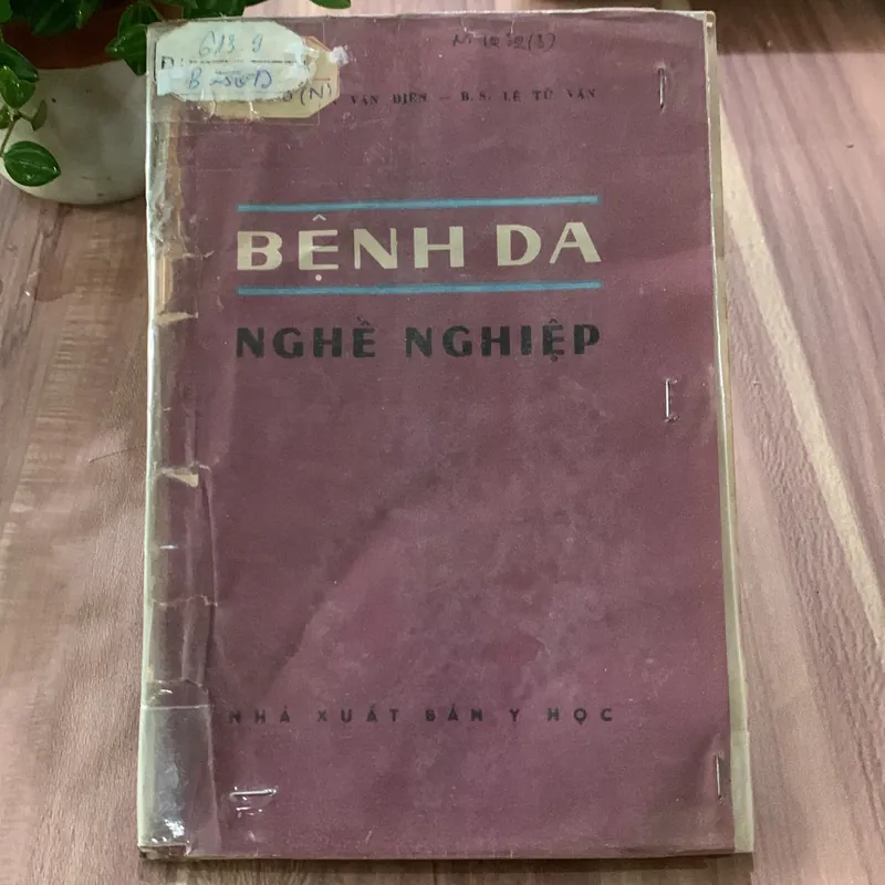 Bệnh da nghề nghiệp 622690