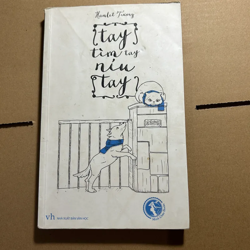 Tay tìm tay níu tay 570687