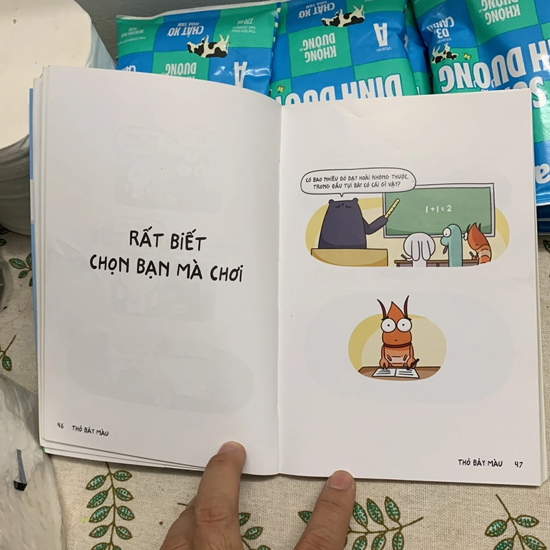 Thỏ bảy màu và những người nghĩ nó là bạn  271343