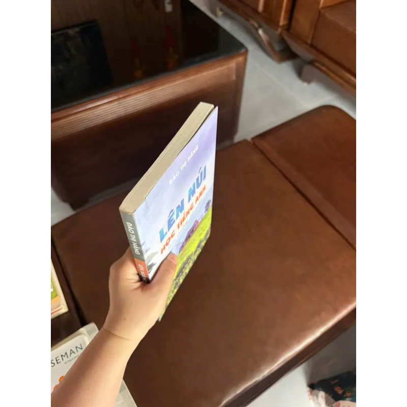 Lên Núi Học Tiếng Anh – Đào Thị Hằng - K3 1008229