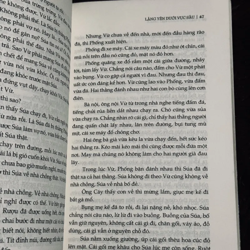 Lặng yên dưới vực sâu 990985