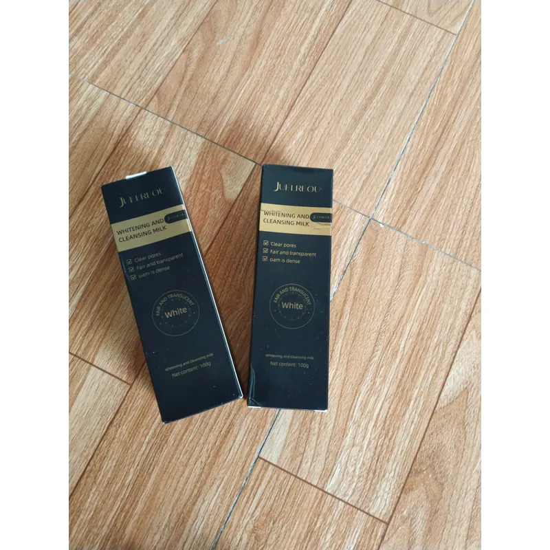 Sữa rửa mặt có một tuýt bị bóc tem nhưng chưa dùng đâu nha mn  589749