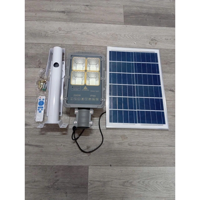 Đèn năng lượng mặt trời  475974