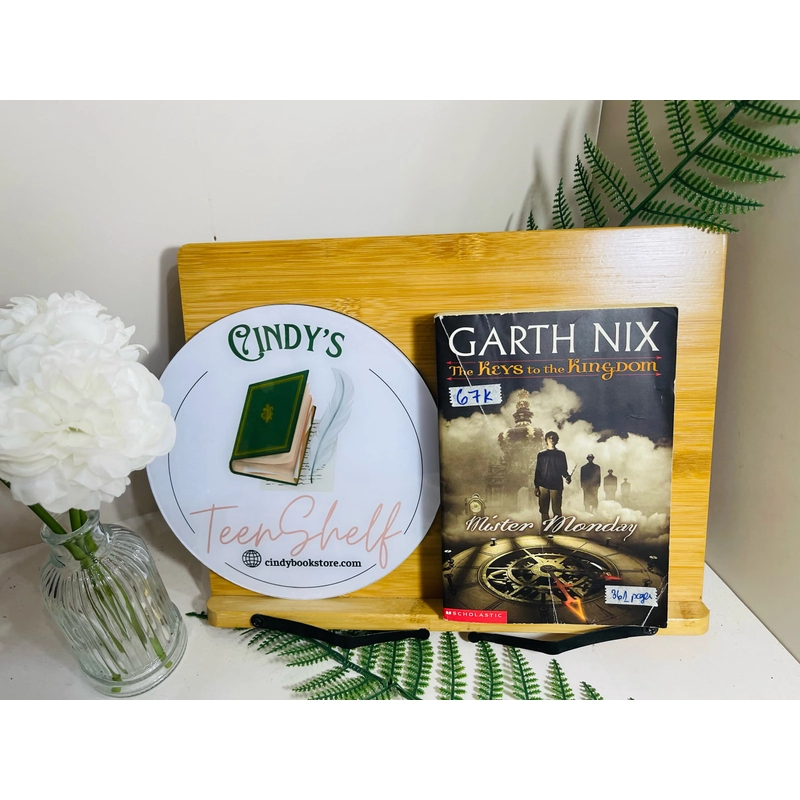 [Sách 2hand từ US] Like new 90% - Mister Monday của Garth Nix 476674