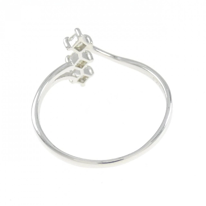 【Sản phẩm mới】Nhẫn kim cương ba viên PT 0.20CT 672619