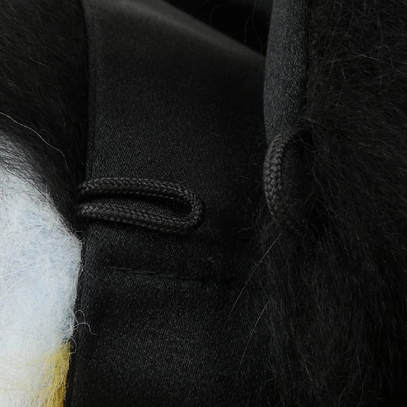 Khăn quàng cổ FENDI FNG416SDH F0C8G 664984