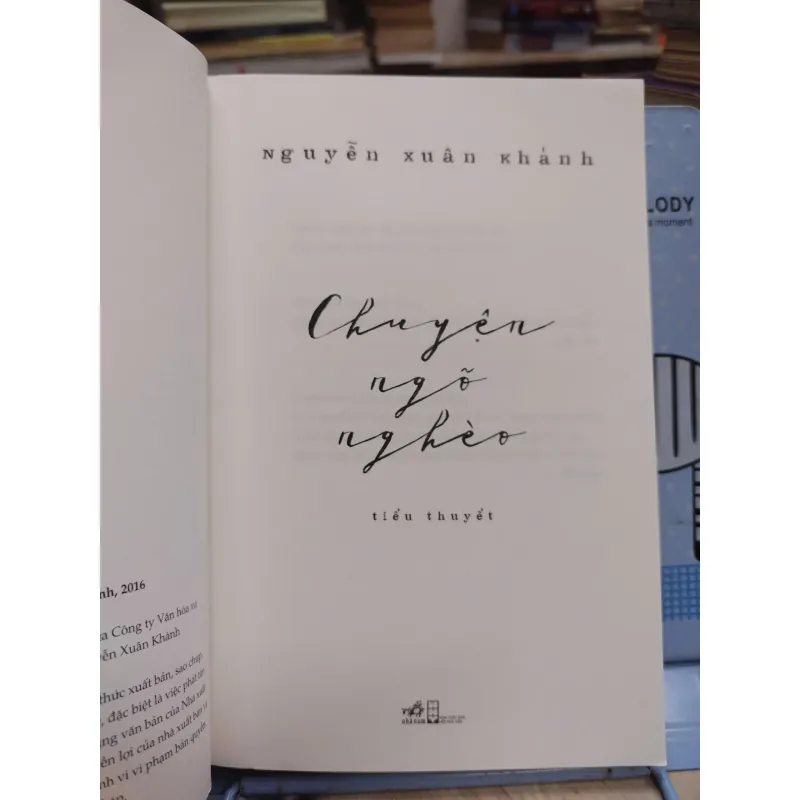 sách: Chuyện ngõ nghèo - Nguyễn Xuân Khánh (A1) 568283