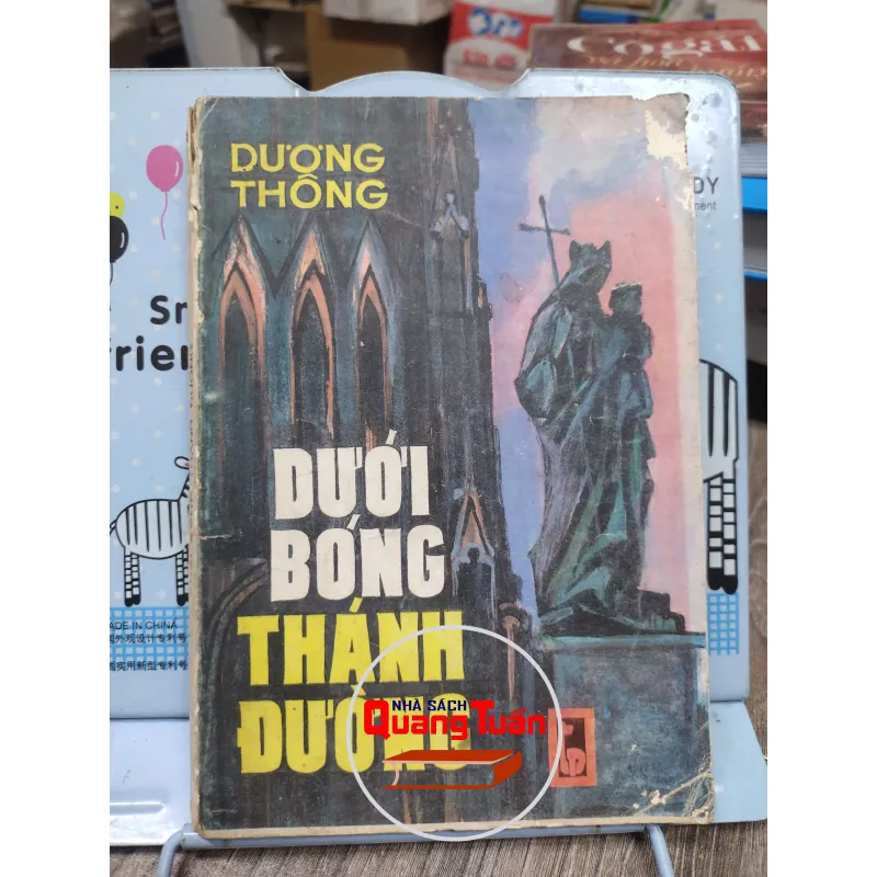 Sách: Dưới bóng thánh đường - TG: Dương Thông (A1) 732700