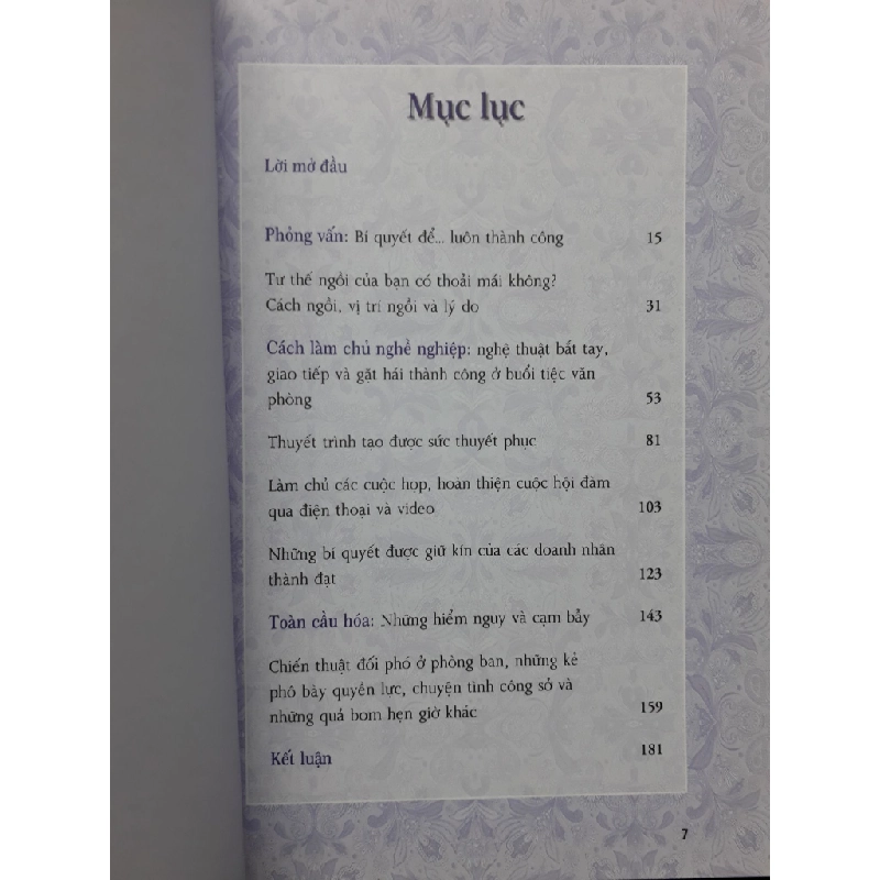 Ngôn ngữ cơ thể ở nơi làm việc mới 805 ố nhẹ 2014 HCM1410 Allan & Barbara Pease KỸ NĂNG 504579