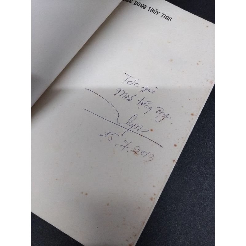 Bong bóng thủy tinh Triều Yên mới 80% ố vàng có chữ ký tác giả 2010 HCM.ASB1309 917076