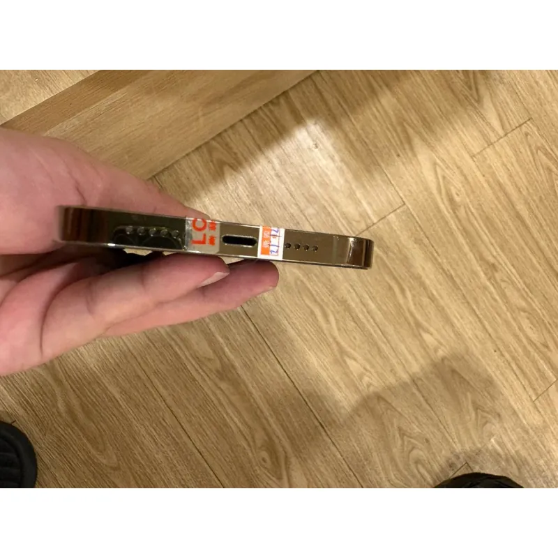 Thanh lý nhanh gọn số lượng 14 Pro/ Pro Max 760284