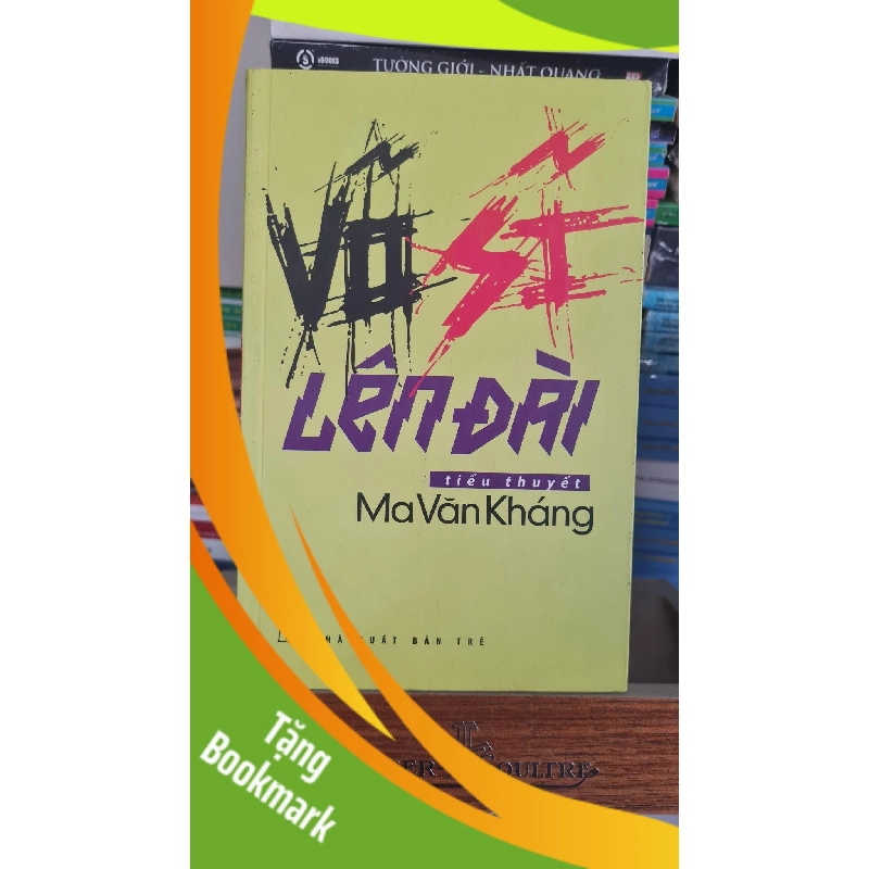 (TẶNG BOOKMARK) Võ sĩ lên đài - Ma Văn Kháng Sách văn học RBK0302 956382