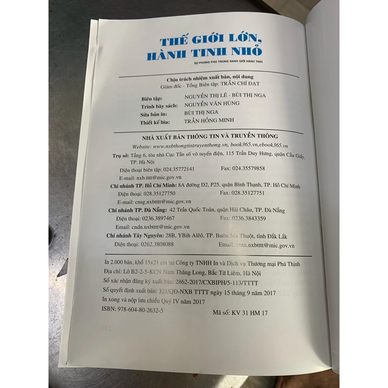 Thế giới lớn, hành tinh nhỏ. 528671