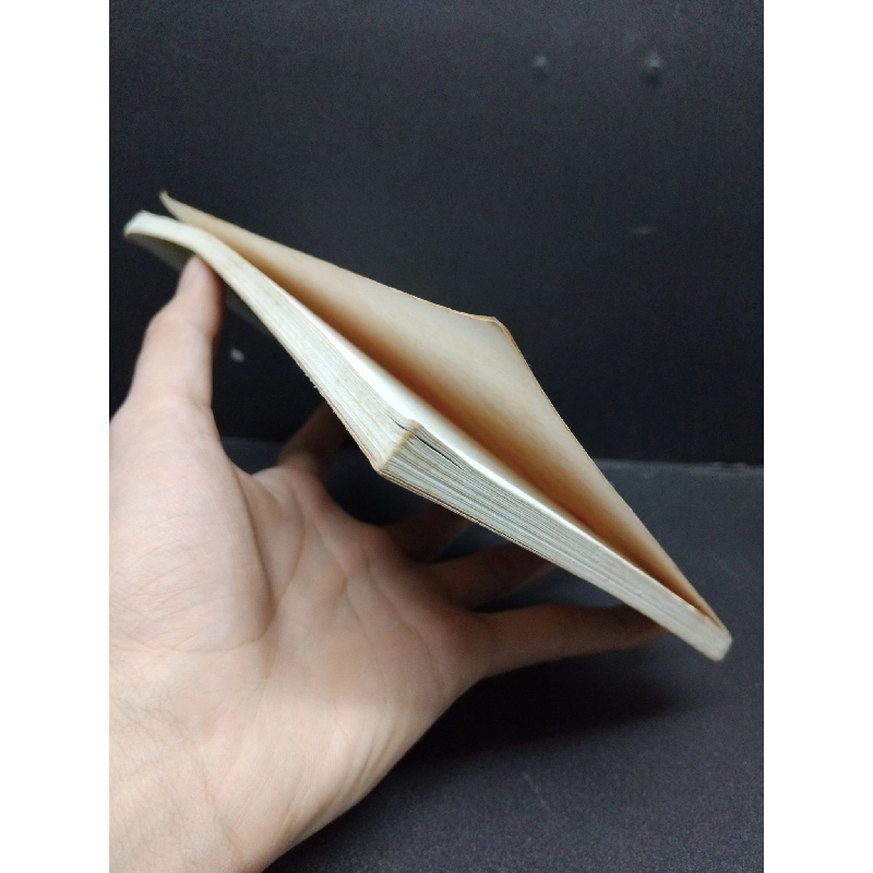 Chuyện Thần Thoại mới 80% ố vàng 2009 HCM2606 Minh Hiểu Khê VĂN HỌC 915966