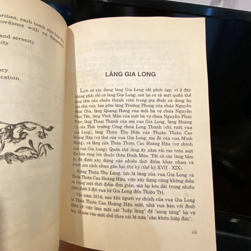 KIẾN TRÚC CỐ ĐÔ HUẾ (Sách song ngữ Việt - Anh) 455090