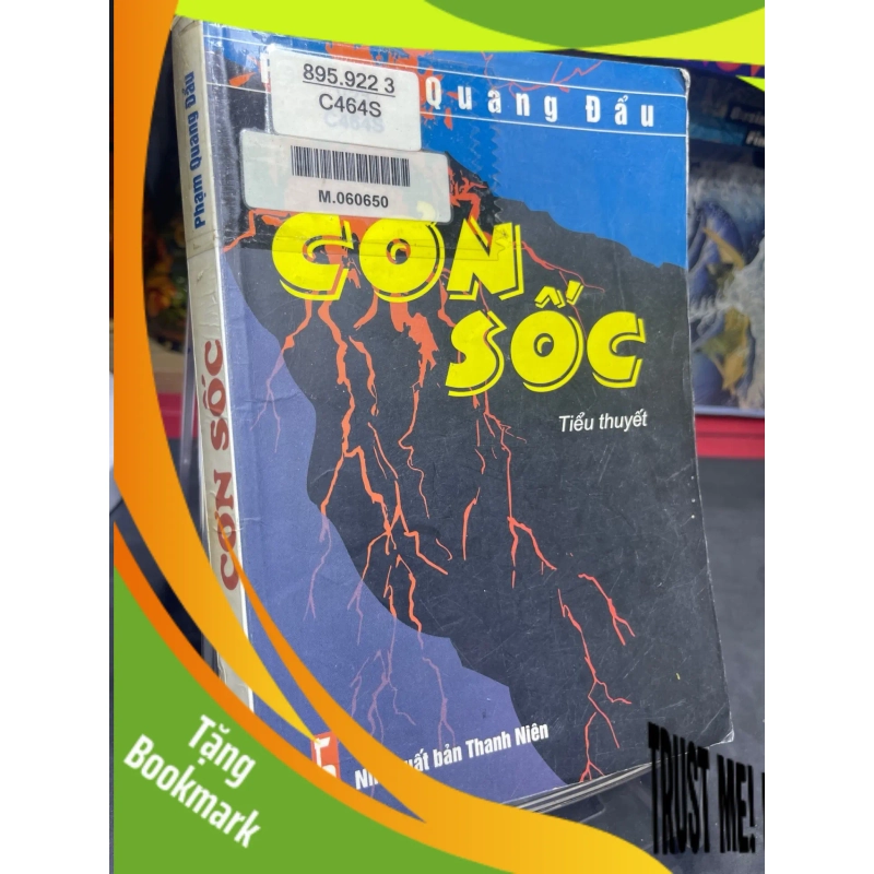 (TẶNG BOOKMARK) Cơn sốc mới 80% ố bẩn có dấu mộc và viết nhẹ trang đầu 2000 Phạm Quang Đẩu RBK0906 SÁCH VĂN HỌC 941978