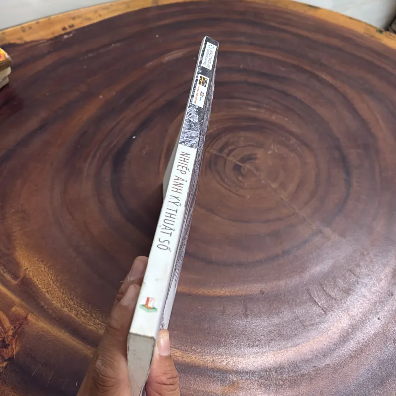 II Nhiếp Ảnh: Nhiếp Ảnh Kỹ Thuật Số - Bruce Warren - 2022 992024