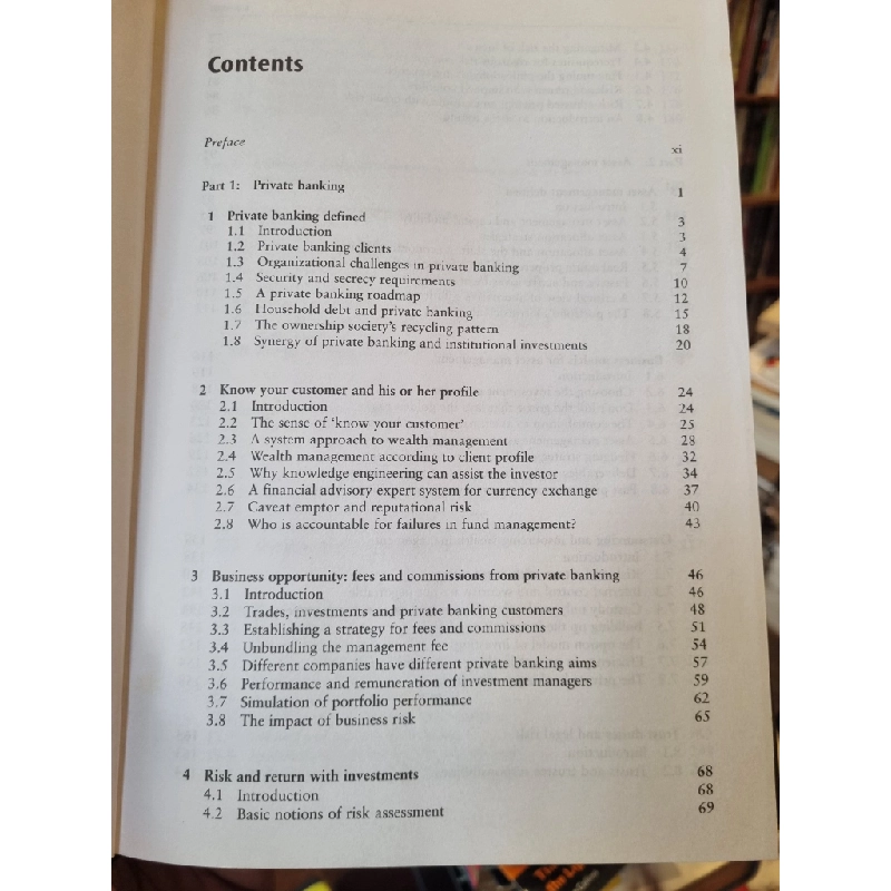 Wealth Management : Private Banking, Investment Decisions and Structured FInancial Product - Dimitris N. Chorafas 378098