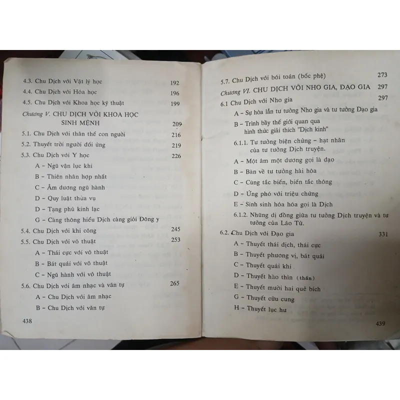 CHU DỊCH VŨ TRỤ QUAN - Lê Văn Quán 596935