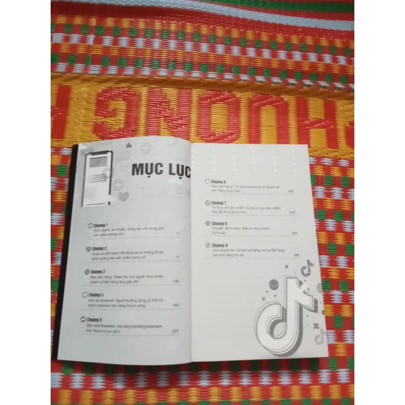Sách Nội Dung TikTok - Hà Nhật Đàm Hải Long.mới 90% 596328