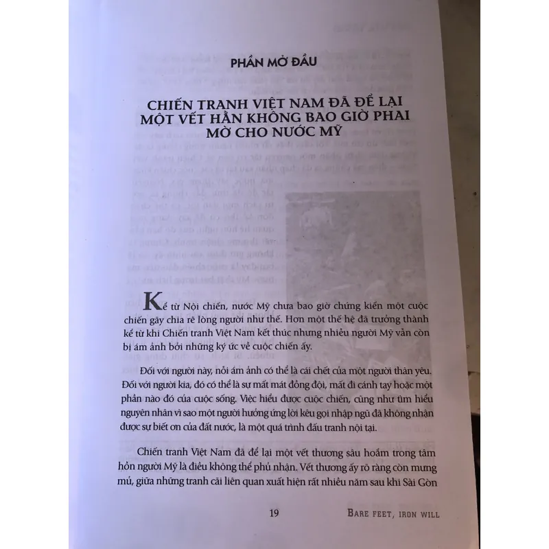 Chân trần chí thép 726323