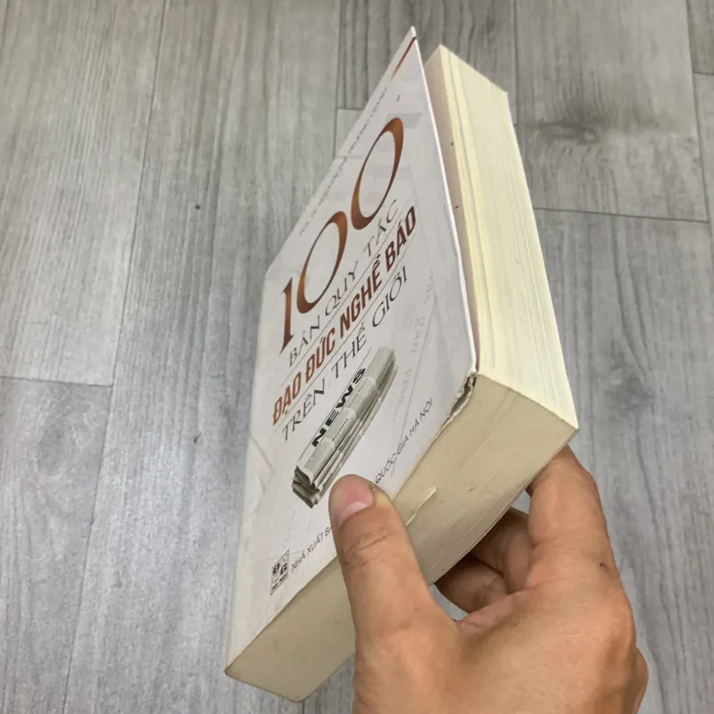 100 bản quy tắc đạo đức nghề báo trên thế giới. 7b1 1026391