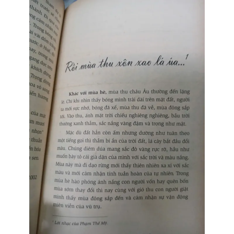 ĐÊM QUA SÂN TRƯỚC MỘT CÀNH MAI + MỘNG ĐỜI BẤT TUYỆT 608114