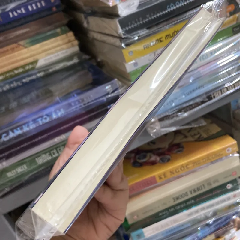 Mọi sự thật và dối lừa về tôi - Emily Barr 969962