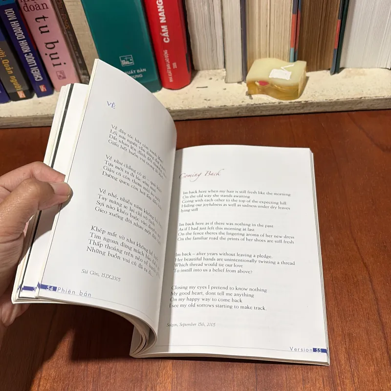 [Có Chữ Ký Tác Giả] - II Thơ: Phiên Bản Version - Bùi Thanh Tuấn - 2008 781574
