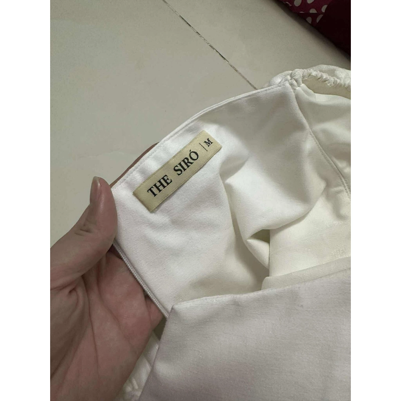 Đầm trắng The Siró nữ tính size M chính hãng , mới 99%  544148