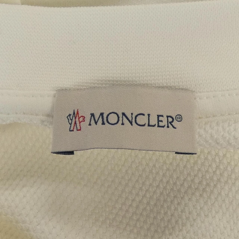 Moncler MONCLER 20938G00053 899TR Sweat 629346