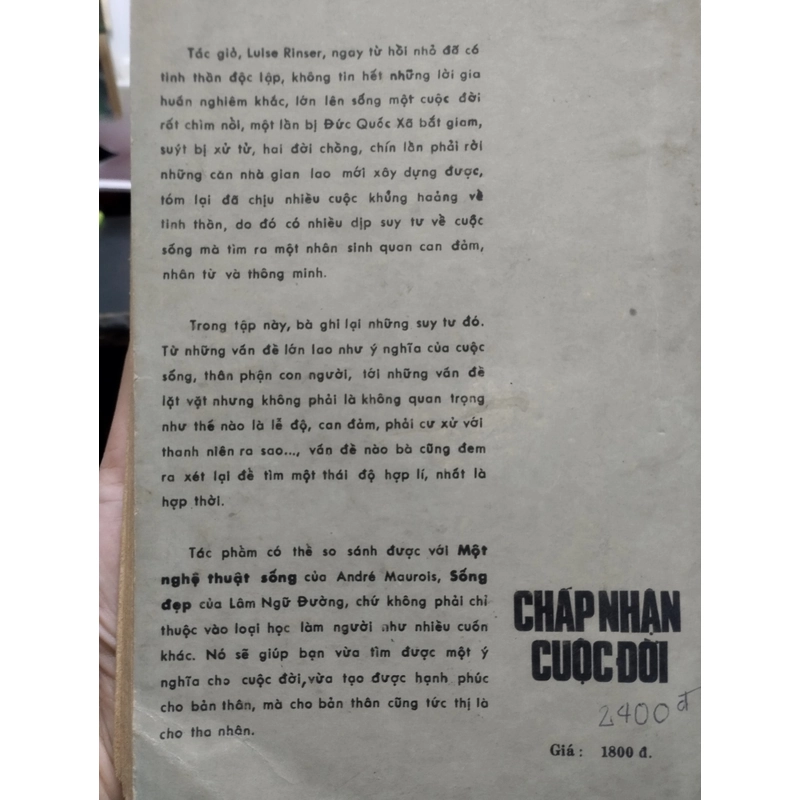 Chấp Nhận Cuộc Đời" của tác giả Luise Rinser, do Nguyễn Hiến Lê dịch.  (1989) 496566