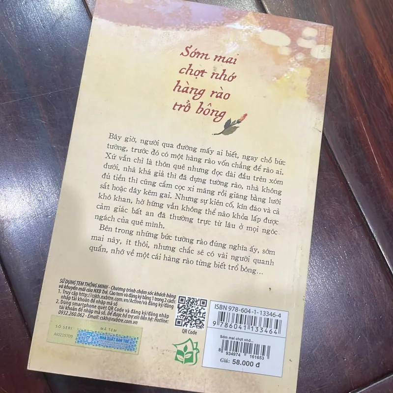 Sớm mai chợt nhớ hàng rào trổ bông - Lê Minh Nhựt - nxb trẻ 2019  1025993