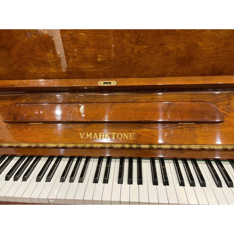 Piano V.Marktone màu như hình đang sử dụng 323800