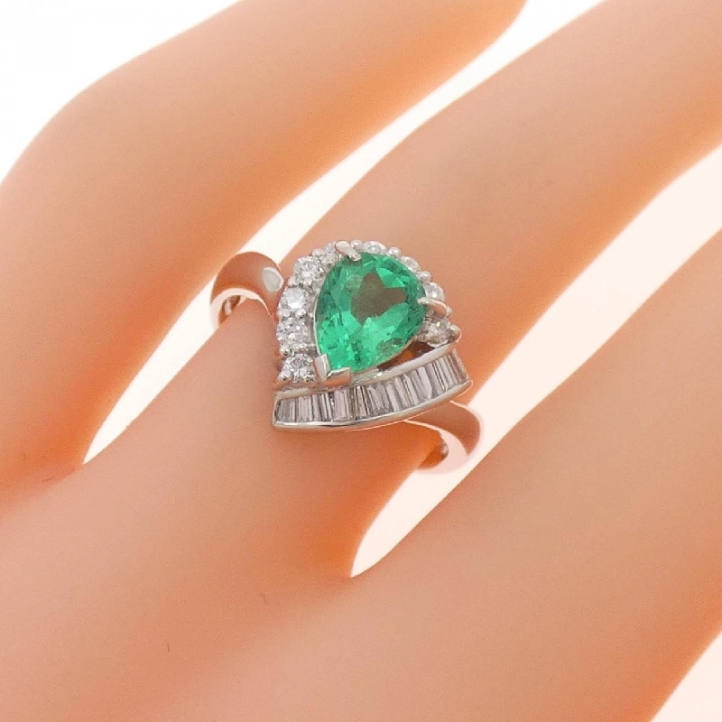 Nhẫn Emerald PT900 0.85CT - Hàng hiệu Chính hãng 853678