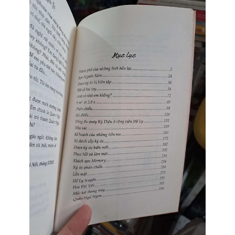 Thành Phố Của Những Linh Hồn Lạc - Hoàng Tú Anh - 2013 mới 80% ố - VĂN HỌC - HMT3012 921859