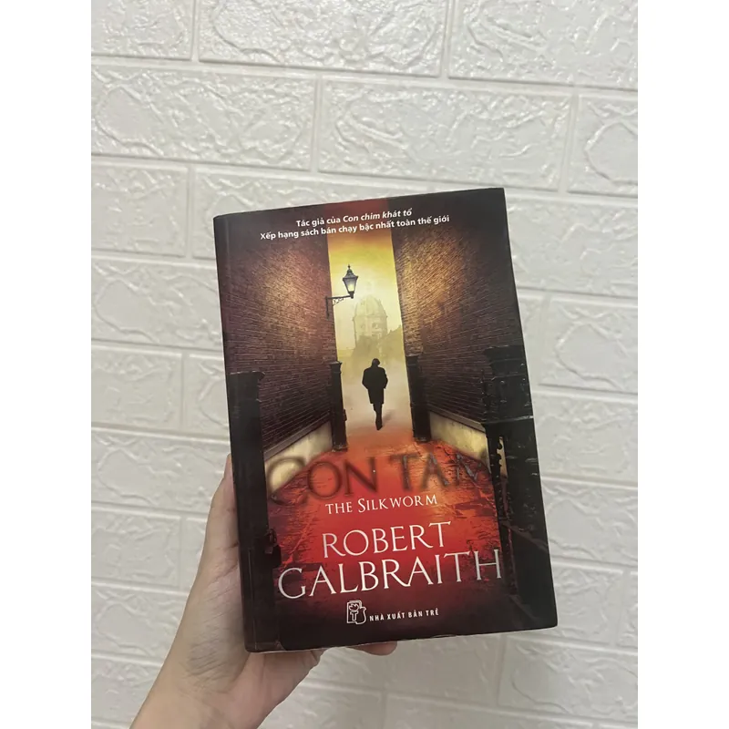 Con Tằm sách của JK Rowling  706788