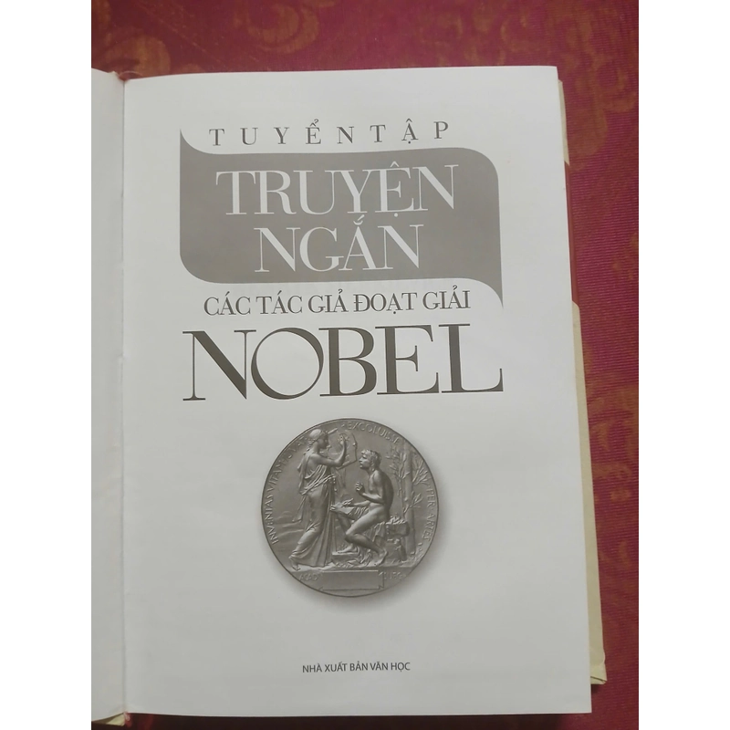 Tuyển tập truyện ngắn các tác giả đoạt giải nobel 499693