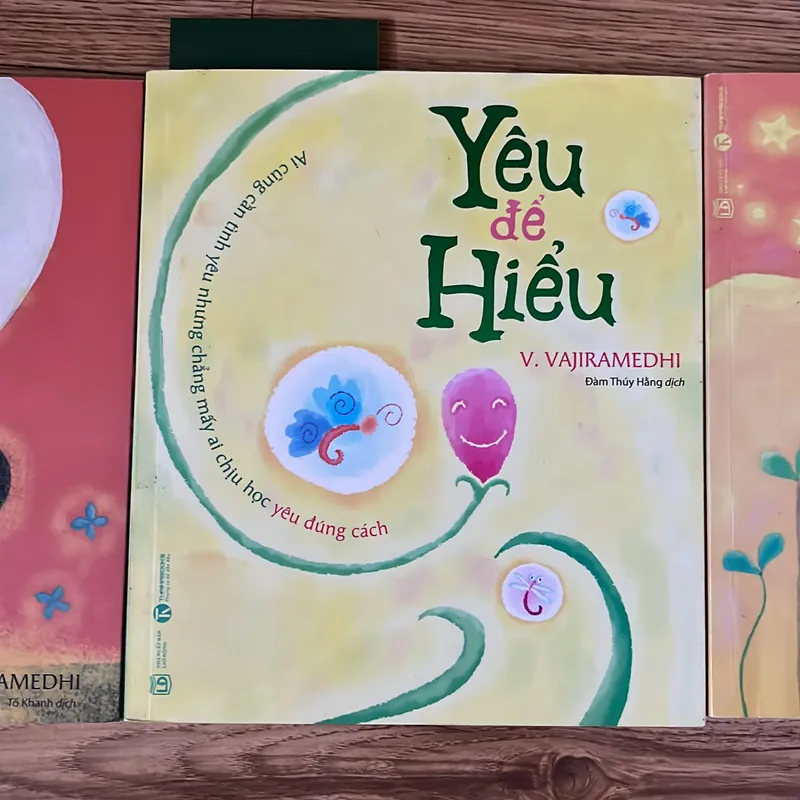 Bộ sách yêu thương của V. Vajiramedhi: Giận để thương + Chậm lại để tỏ tường + Yêu để hiểu 574388