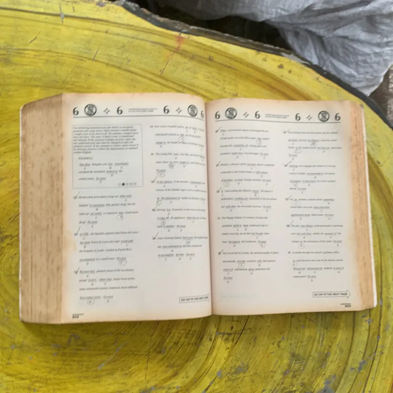 THE OFFICIAL SAT GUIDE: FOR THE NEW SATtm 1022750