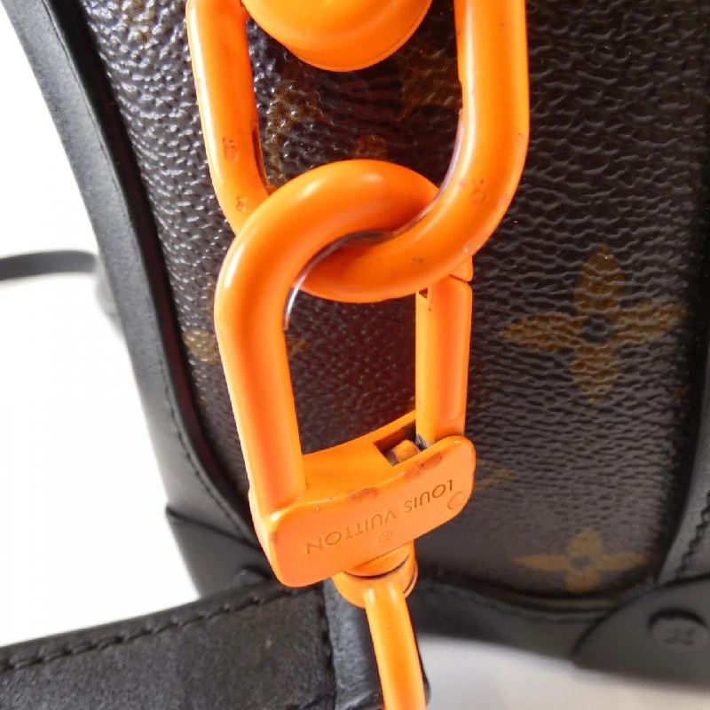 Túi xách vai Louis Vuitton Monogram Solar Ray Soft Trunk M44427 608802