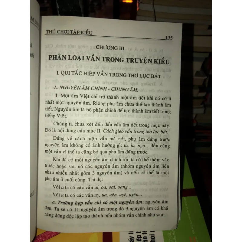 Thú chơi tập Kiều - Phạm Đan Quế  1029665