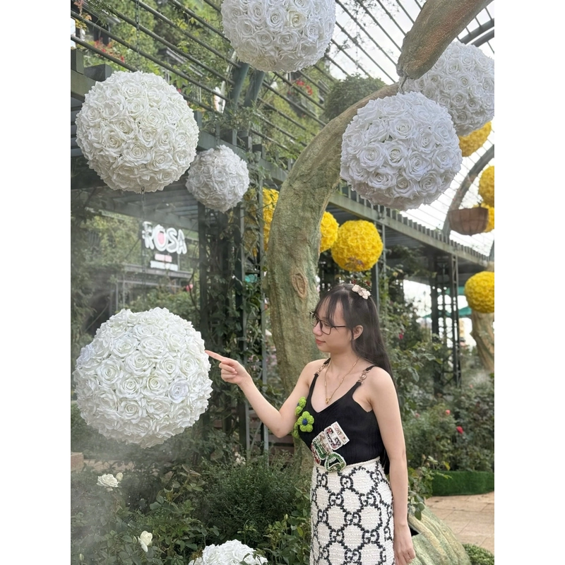 Hang ý áo chất len mát xịn sò mới mặc một lần đi bà nà. 518578