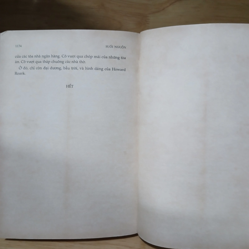 Tiểu Thuyết Suối Nguồn (The Fountainhead) - Ayn Rand 484246