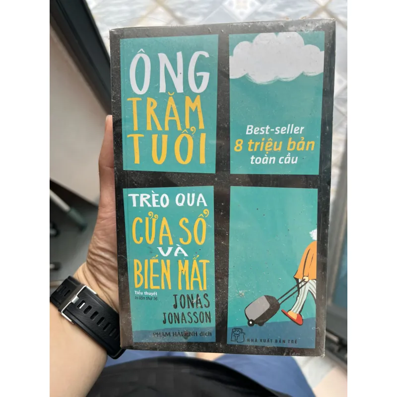Ông trăm tuổi chèo qua cửa sổ và biến mất 1035277