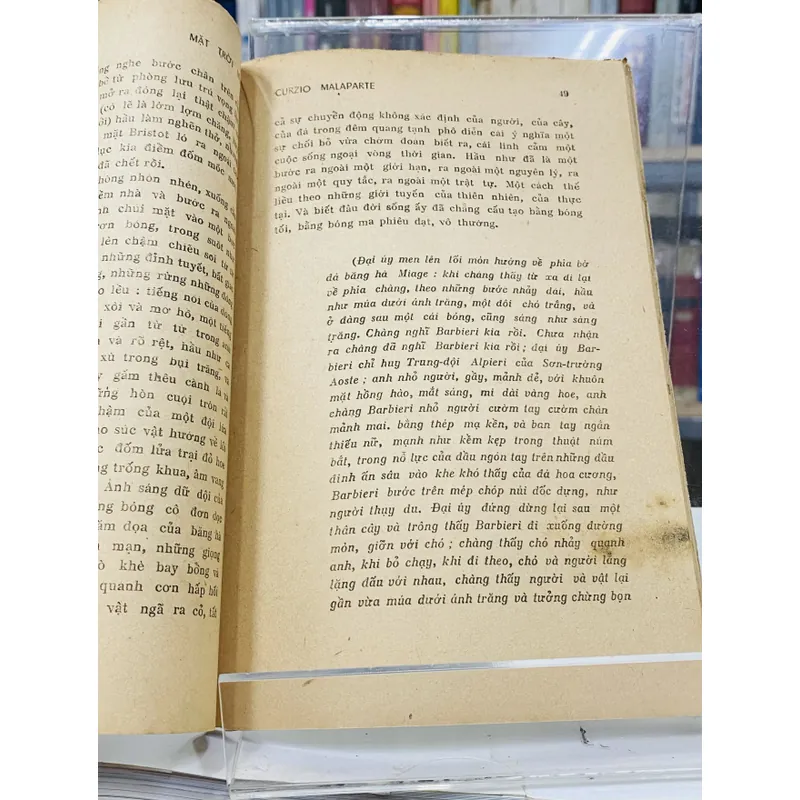 MẶT TRỜI MÙ - CURZIO MALAPARTE 599899