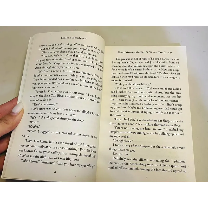 [Sách tiếng Anh 2hand] Like new 90% - 🧜‍♀️ Real Mermaids Don't Wear Toe Rings 715136