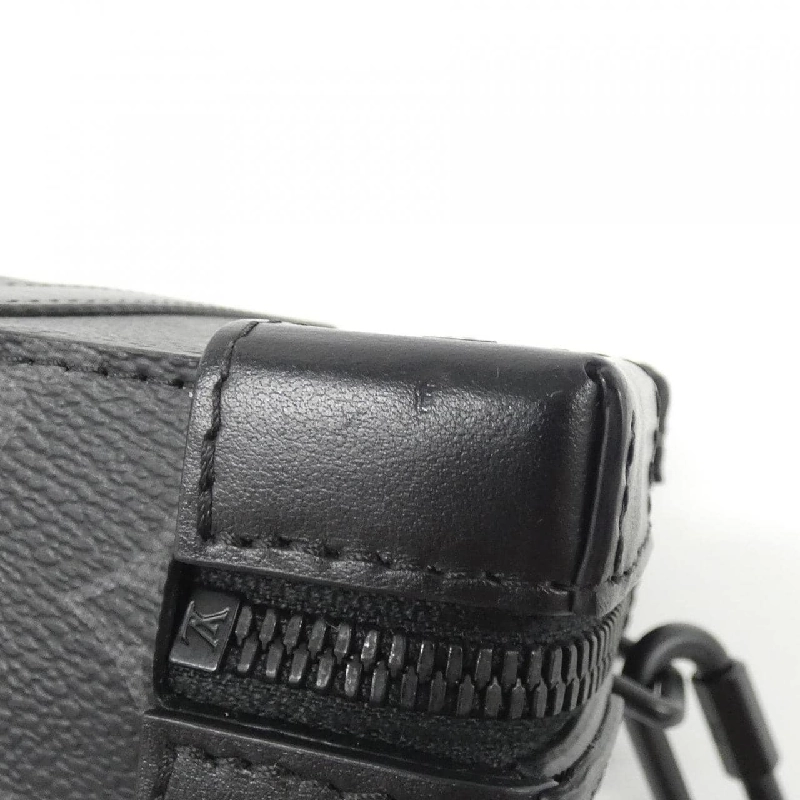 Ví đeo chéo Louis Vuitton Monogram Eclipse Soft Trunk Wallet M69838 - Hàng hiệu Chính hãng 768979